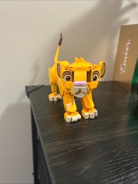 Yellow Lion Building Toy - Kid-Friendly Creative Play